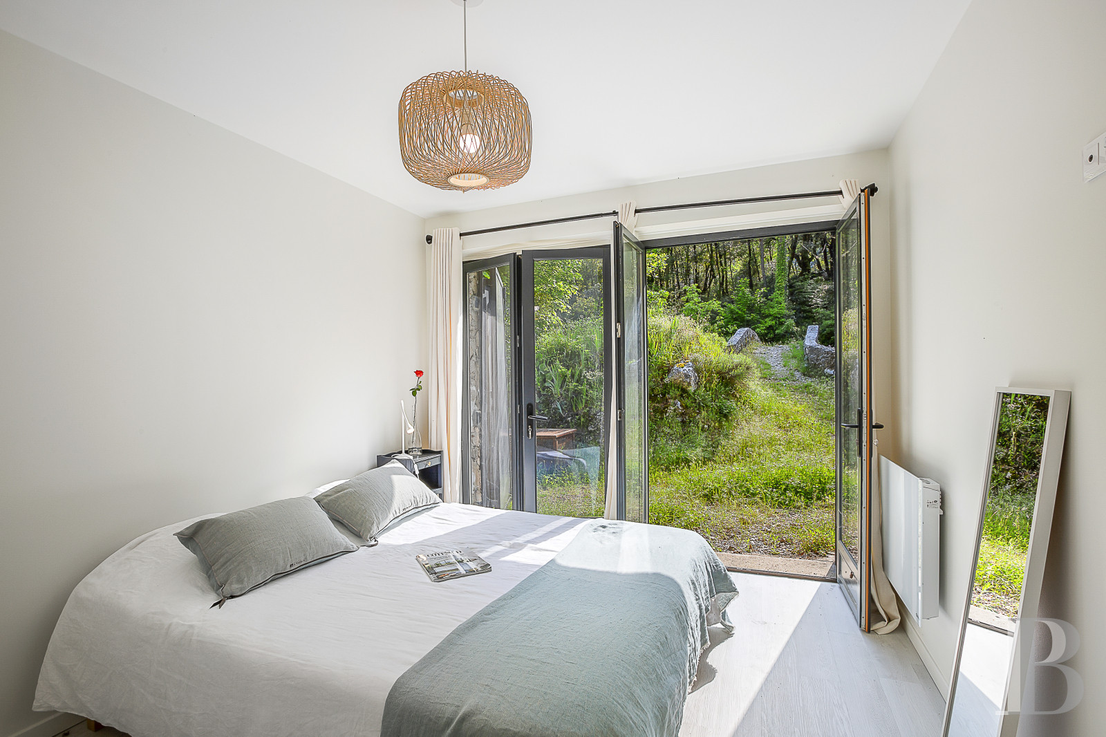 A former 19th-century water mill in the heart of nature north-west of Grasse in Alpes-Maritimes - photo  n°17